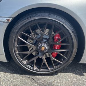 صورة 17 لـ 2015 Porsche 911 CARRERA 4 GTS
