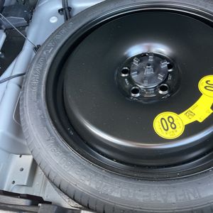 2023 Volvo XC40 CORE — миниатюра 43