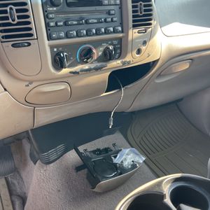 صورة 56 لـ 2001 FORD F-150 XLT