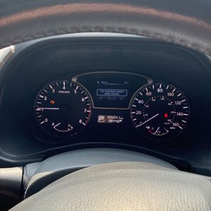 2014 Nissan PATHFINDER S — миниатюра 37
