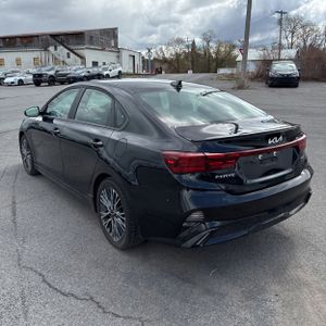 KIA FORTE GT-LINE - 5