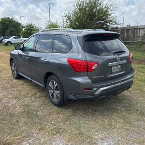 2017 Nissan PATHFINDER S — фото 5