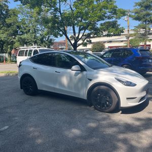صورة 10 لـ 2021 Tesla MODEL Y LONG RANGE
