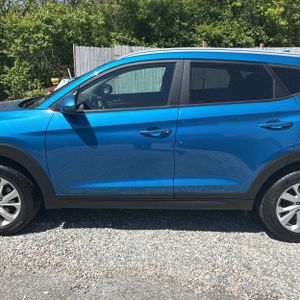 HYUNDAI TUCSON VALUE - 4
