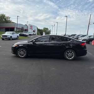صورة 3 لـ 2019 FORD FUSION SE