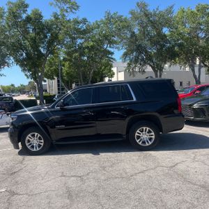 CHEVROLET TAHOE LS - 3