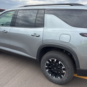 صورة 6 لـ 2025 Chevrolet TRAVERSE Z71
