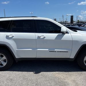JEEP GRAND CHEROKEE LAREDO - 9