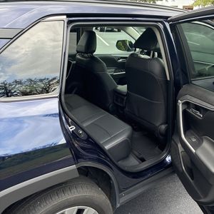 صورة مصغرة 35 لـ 2025 Toyota RAV4 XLE PREMIUM