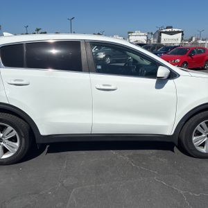 صورة مصغرة 11 لـ 2018 KIA SPORTAGE LX