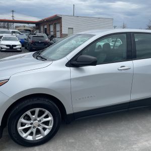 CHEVROLET EQUINOX LS - 2