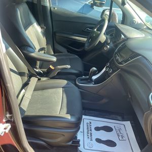 2021 Chevrolet TRAX LT — миниатюра 32