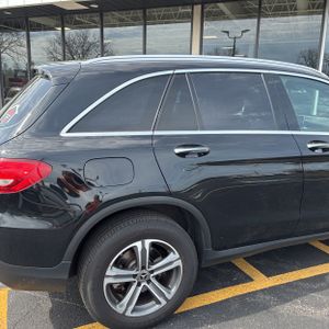 MERCEDES-BENZ GLC - 9