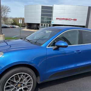 PORSCHE MACAN S - 2