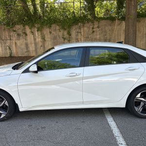 HYUNDAI ELANTRA SEL - 3