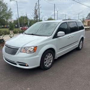 CHRYSLER TOWN AND COUNTRY TOURING - 1