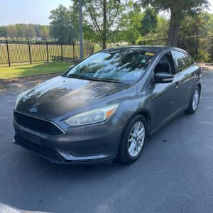 FORD FOCUS SE - 1