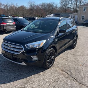 FORD ESCAPE SE - 1