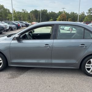 صورة 4 لـ 2015 Volkswagen JETTA S