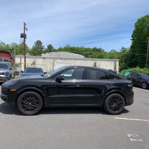 PORSCHE CAYENNE COUPE - 3