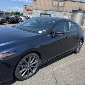صورة 2 لـ 2019 Mazda MAZDA3 HATCHBACK PREFERRED