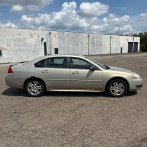 CHEVROLET IMPALA LT - 10