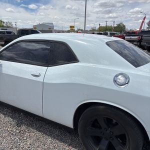 DODGE CHALLENGER - 6