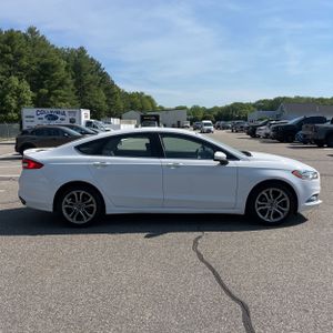 FORD FUSION SE - 10