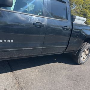 CHEVROLET SILVERADO 1500 LT - 4