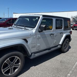 JEEP WRANGLER 4-DOOR SAHARA - 2