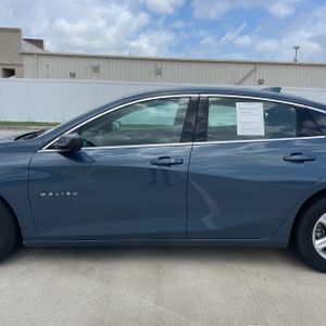 CHEVROLET MALIBU LT - 4