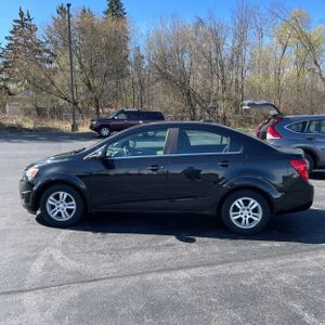 CHEVROLET SONIC LT AUTO - 3