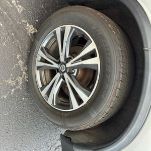 2017 Nissan ROGUE SL 照片 18