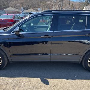 VOLKSWAGEN TIGUAN SE 4MOTION - 4