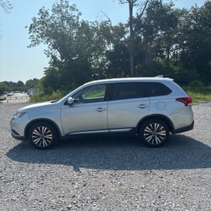 2019 Mitsubishi OUTLANDER SE — фото 3