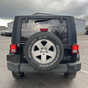 JEEP WRANGLER UNLIMITED SAHARA - 7