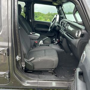 2018 JEEP WRANGLER UNLIMITED SAHARA 缩略图 33