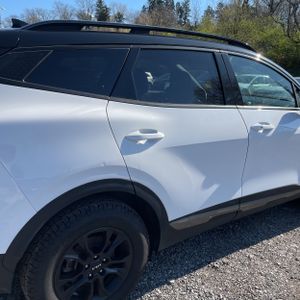 KIA SPORTAGE X-PRO - 9