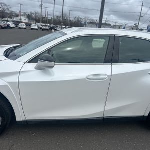 LEXUS UX 250H PREMIUM - 4