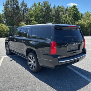 CHEVROLET SUBURBAN - 5