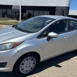 صورة 2 لـ 2015 FORD FIESTA S