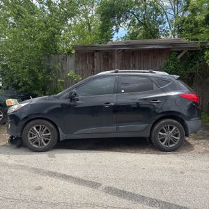 HYUNDAI TUCSON SE - 3