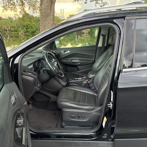 صورة مصغرة 32 لـ 2016 FORD ESCAPE TITANIUM