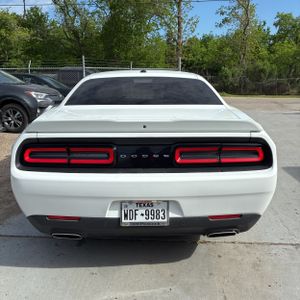 DODGE CHALLENGER GT - 6