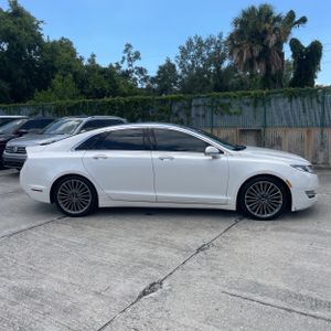 2016 Lincoln MKZ BASE — фото 10