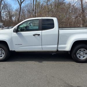 CHEVROLET COLORADO WORK TRUCK - 4