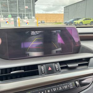 صورة مصغرة 37 لـ 2019 Lexus ES 300H BASE