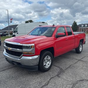 2018 Chevrolet SILVERADO 1500 LT 照片 1