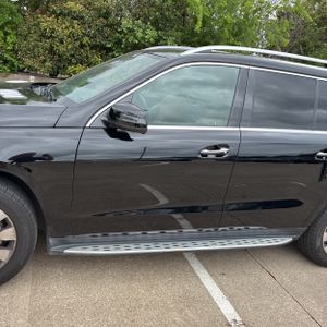 MERCEDES-BENZ GLS - 4