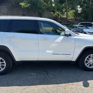 2018 JEEP GRAND CHEROKEE LAREDO thumbnail 11